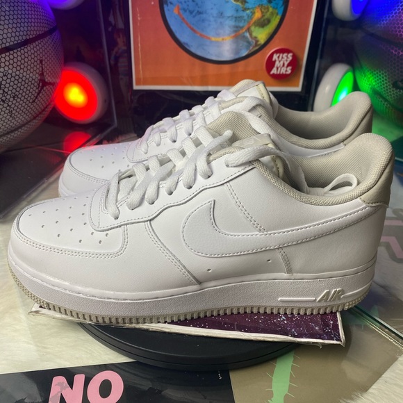 🆕 Nike	Air Force 1 Low White Light Bone - Womens - Picture 3 of 10